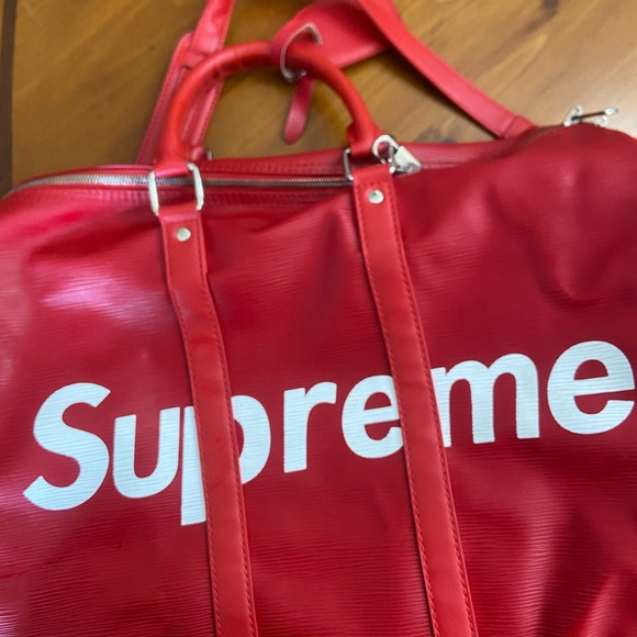 Louis Vutton Supreme Leather Bag - Picture 5 of 8